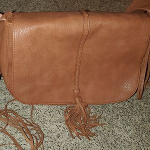 Express Leather Shoulder Bag